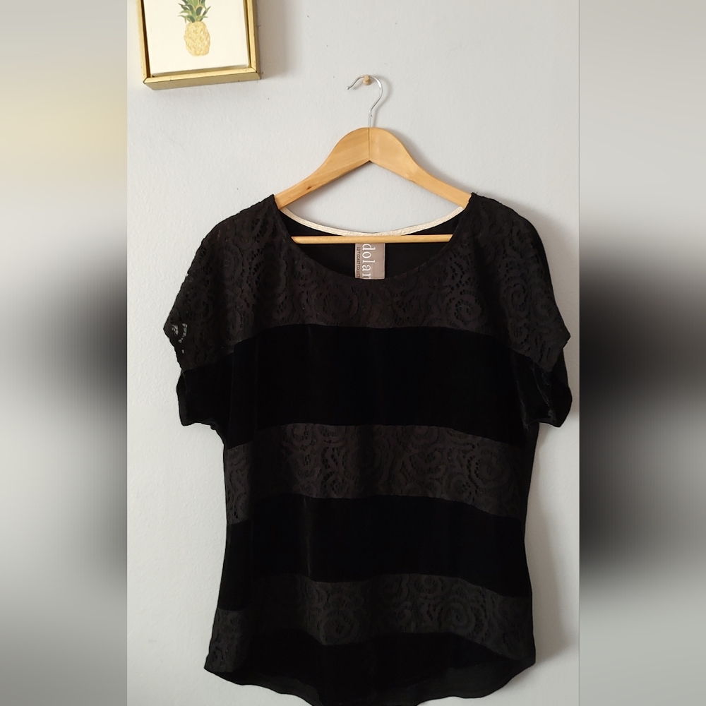 Top Blouse Dolan  Color Black. Size Large Polyester And Nylon New Asimetric